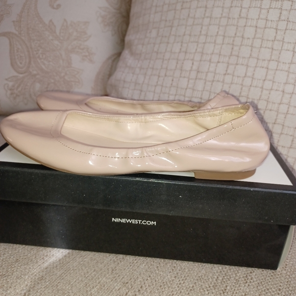 Womens nine west nude flats - Picture 5 of 7